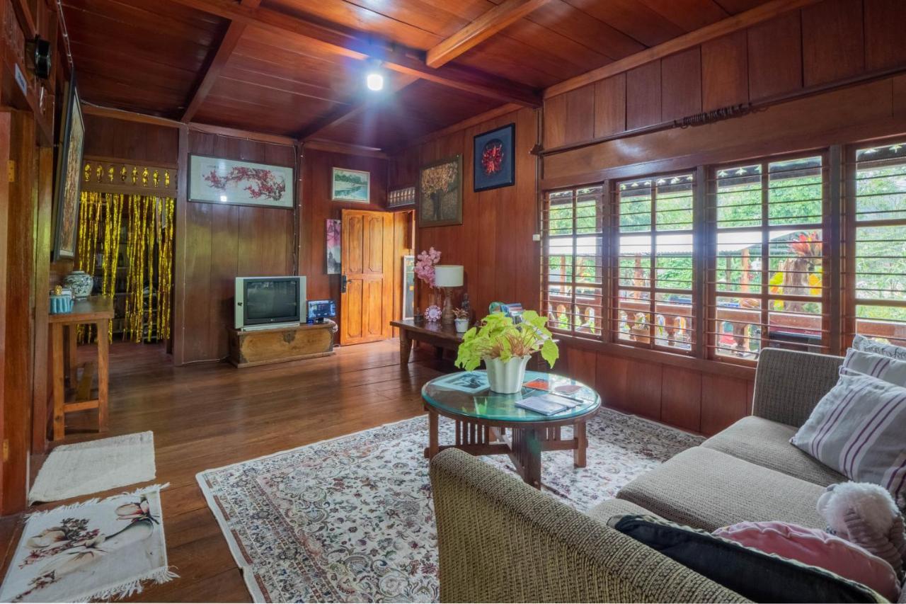 Rumah Kayu Sulawesi Antique Бедуґул Екстер'єр фото