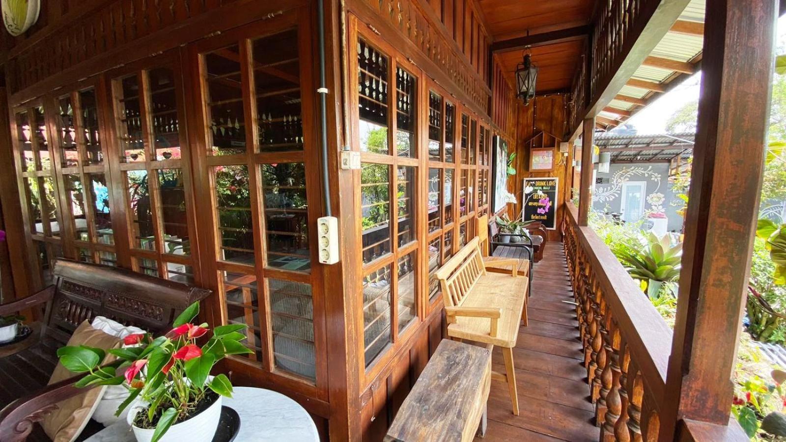 Rumah Kayu Sulawesi Antique Бедуґул Екстер'єр фото