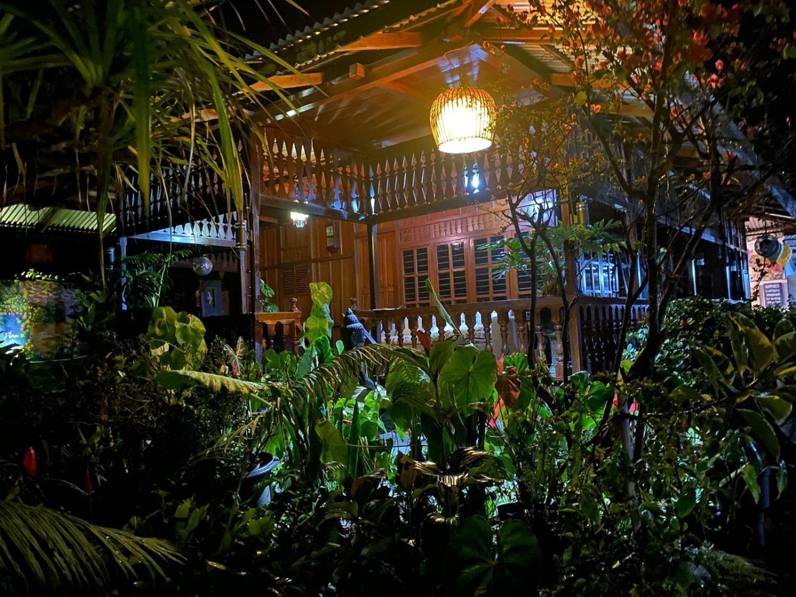 Rumah Kayu Sulawesi Antique Бедуґул Екстер'єр фото